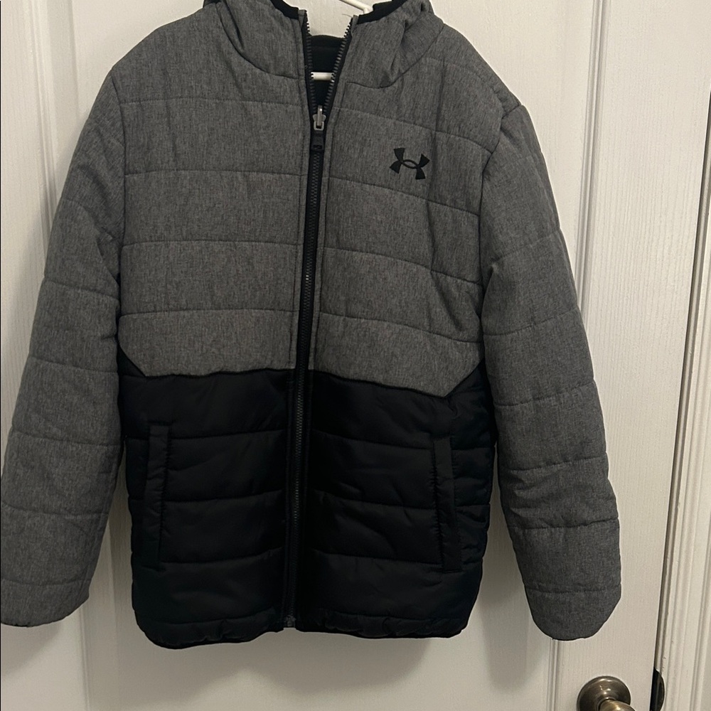 Under Armour Kids Gray and Black Puffer Jacket